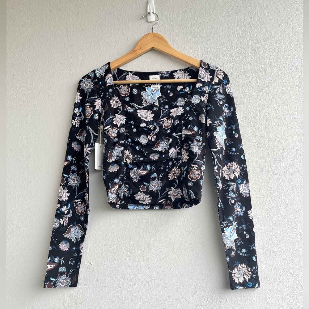 Wilfred | NWT Ruched Paisley Top